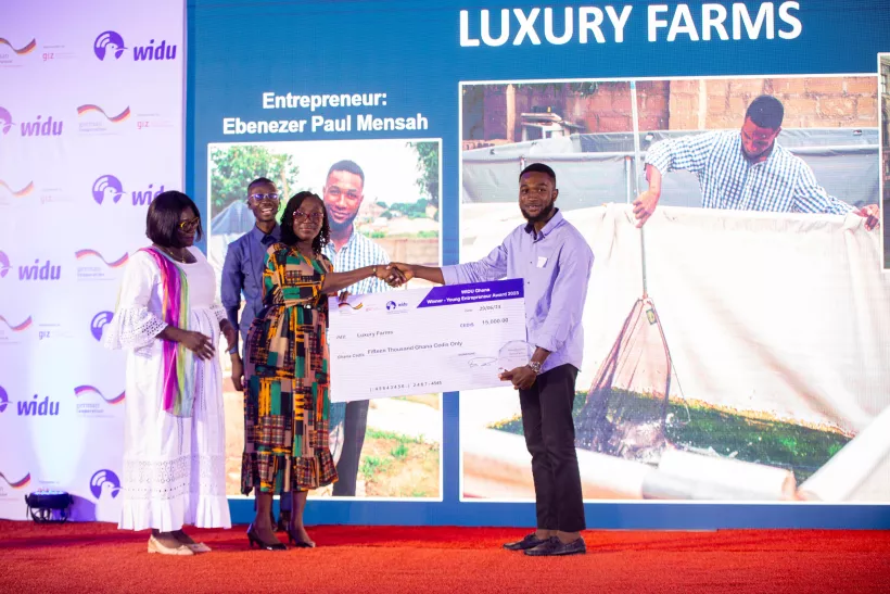 Owner of LUXURY FARMS Ebenezer Paul Mensah wins Young Entrepreneur Award
